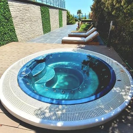 Private Inside Grand Aparthotel *