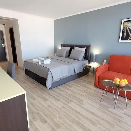 Private Inside Grand Aparthotel *